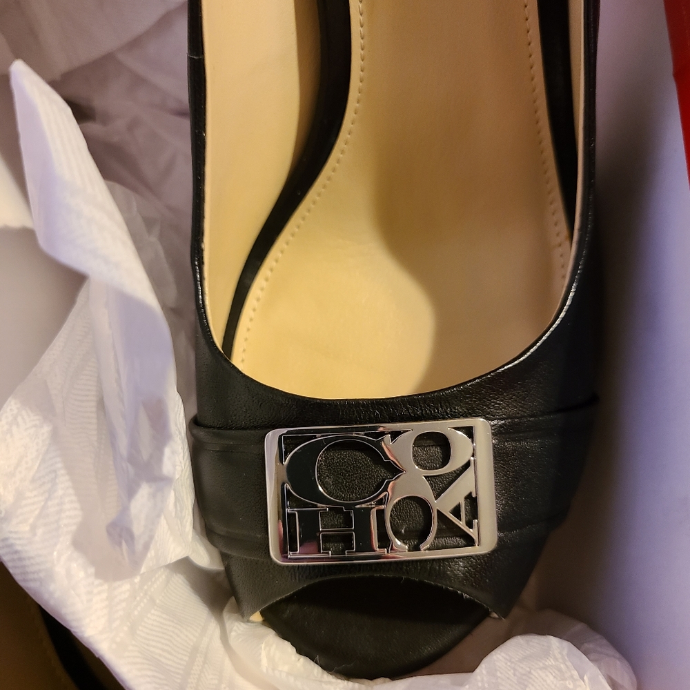 Coach Pumps Sz 7 1/2